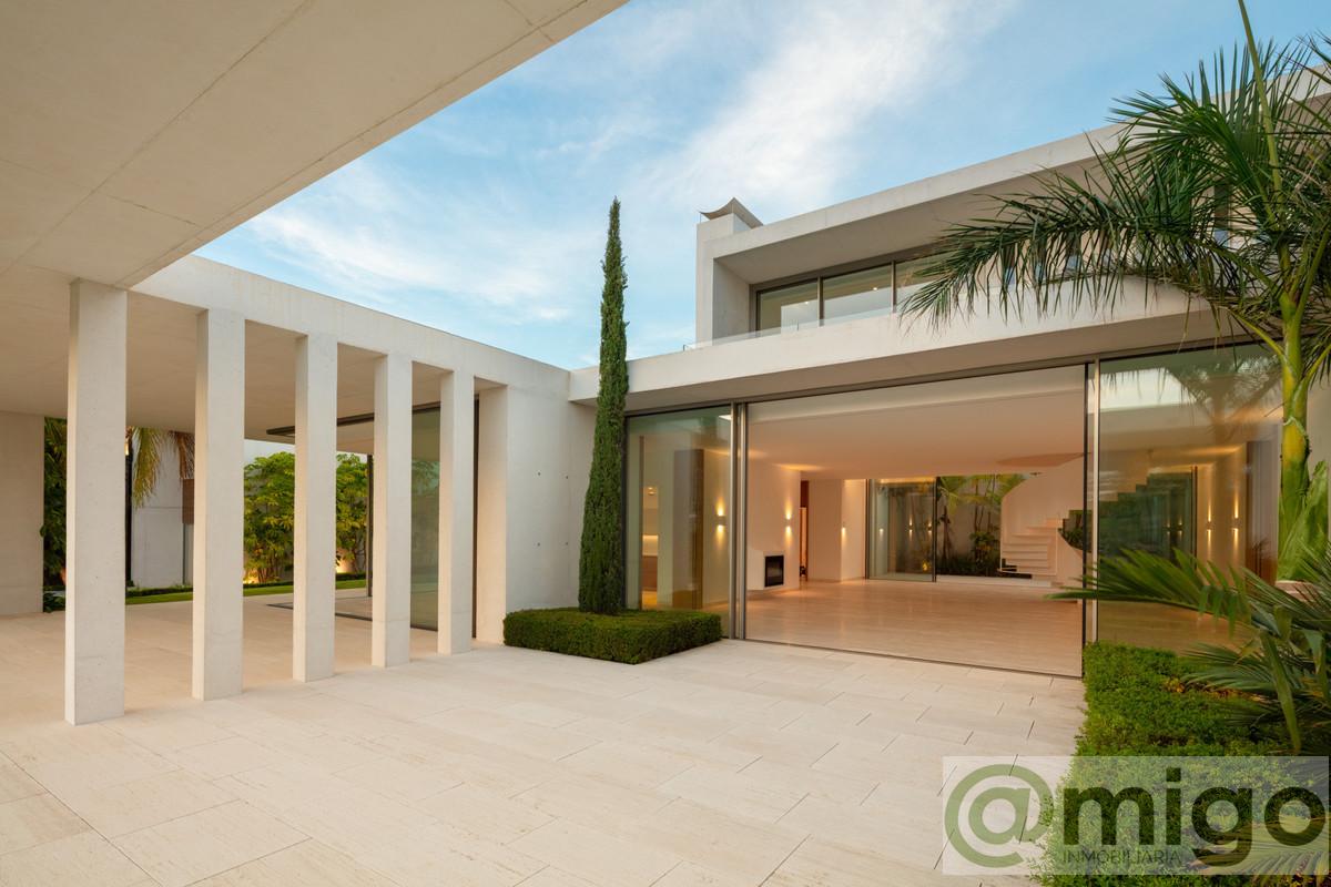 Venta de villa en Casares