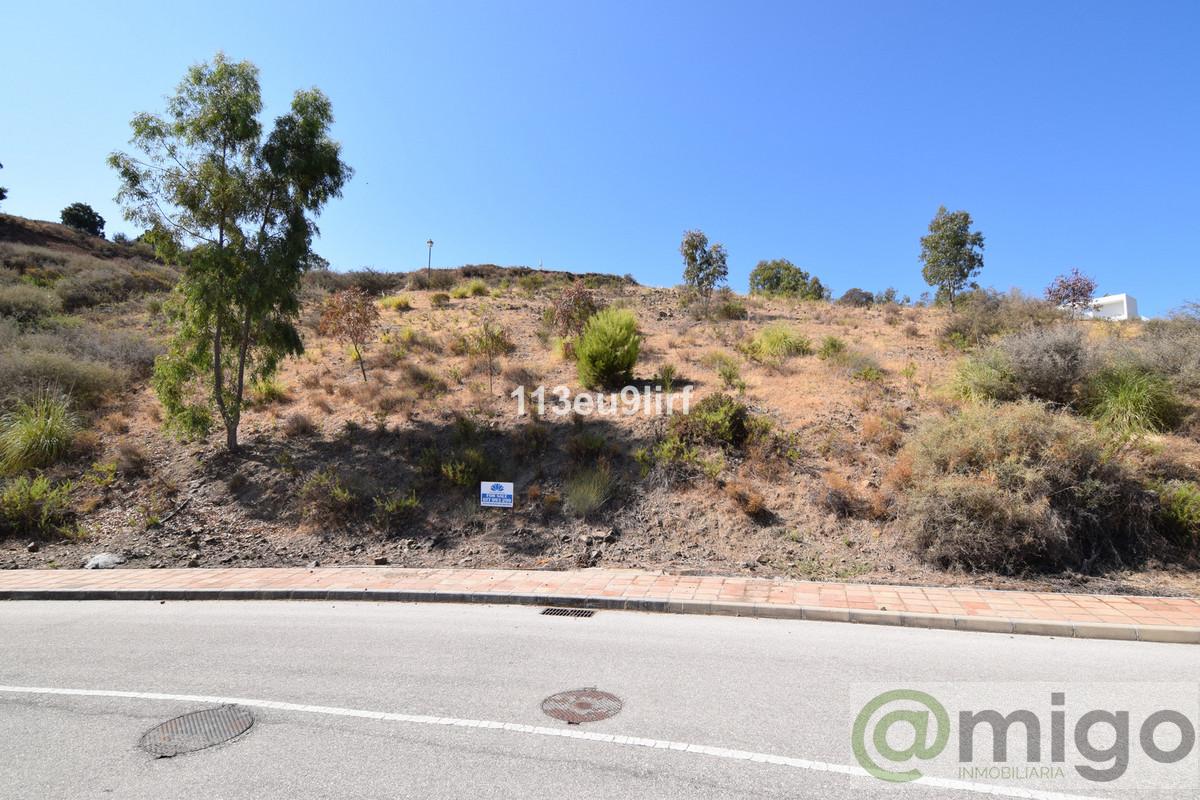 For sale of land in La Cala Golf