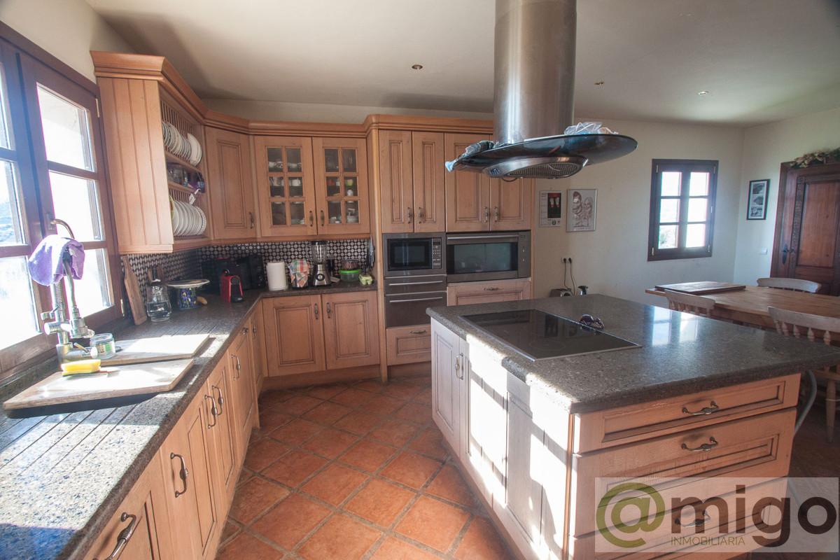 Venta de villa en Casares