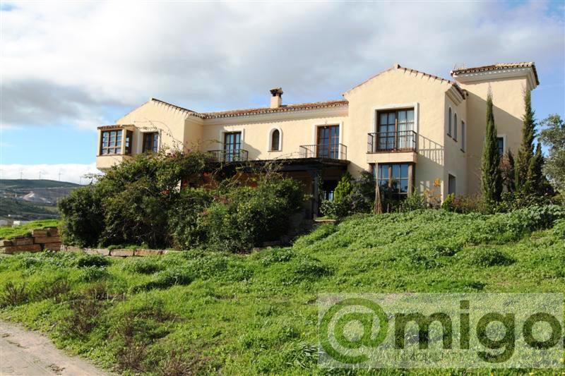 Venta de villa en Casares