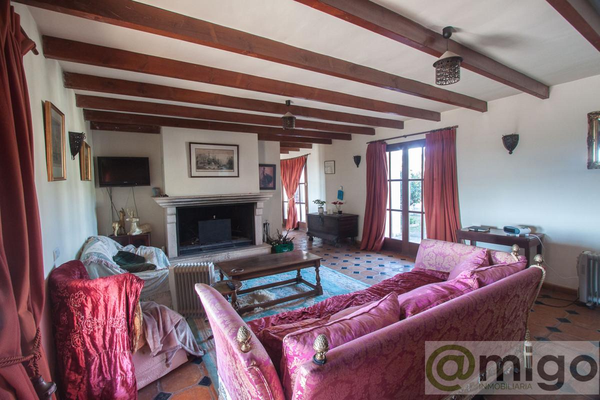 Venta de villa en Casares
