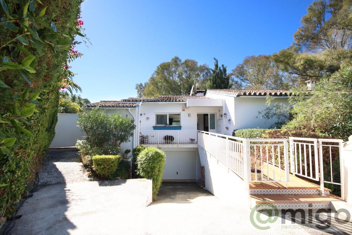 Venta de villa en Calahonda