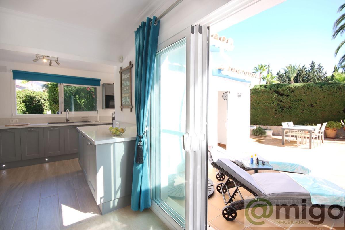 Venta de villa en Calahonda