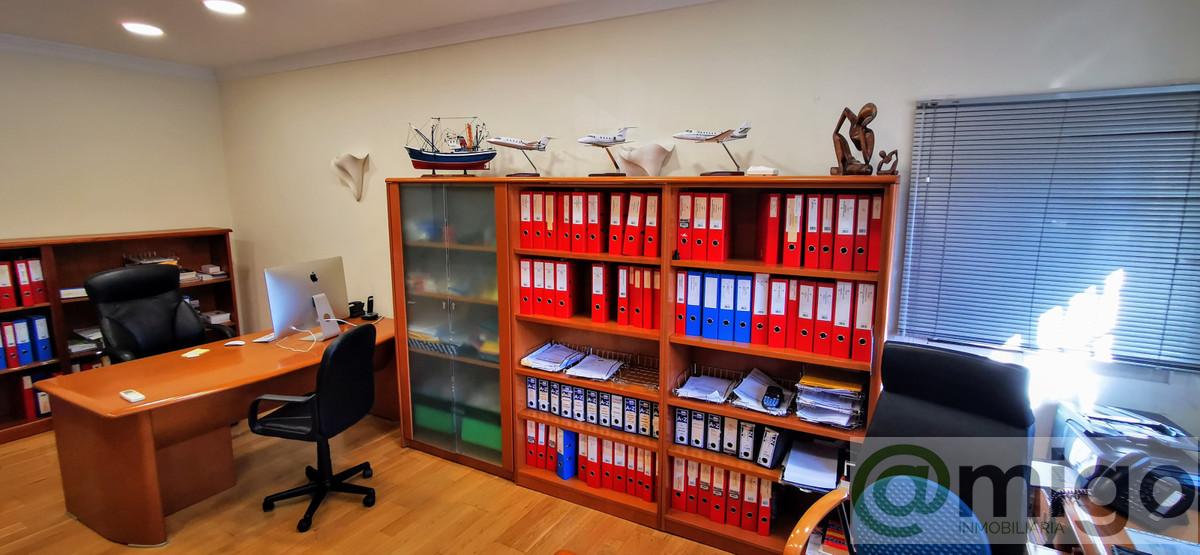 For sale of commercial in Marbella