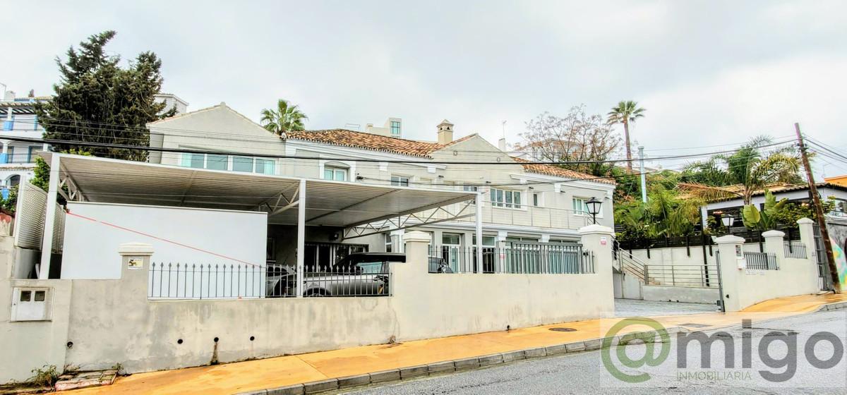 For sale of commercial in Marbella
