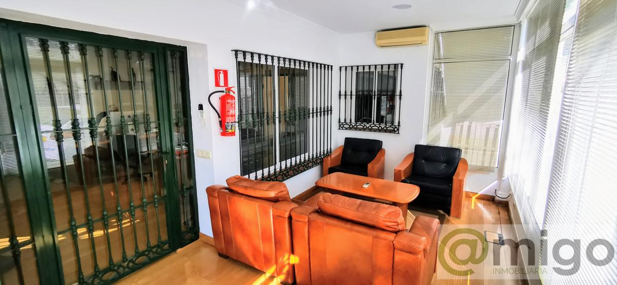 For sale of commercial in Marbella