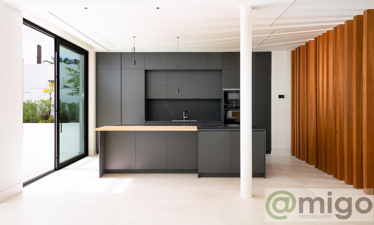 Venta de villa en El Paraiso