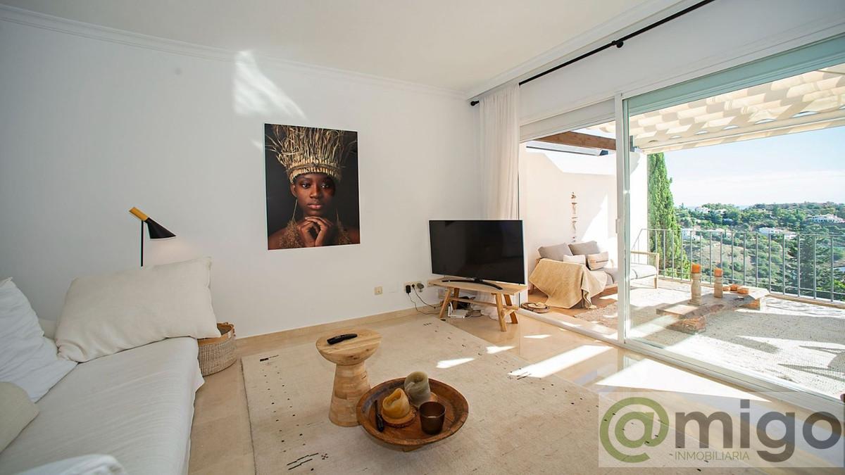 For sale of penthouse in Marbella