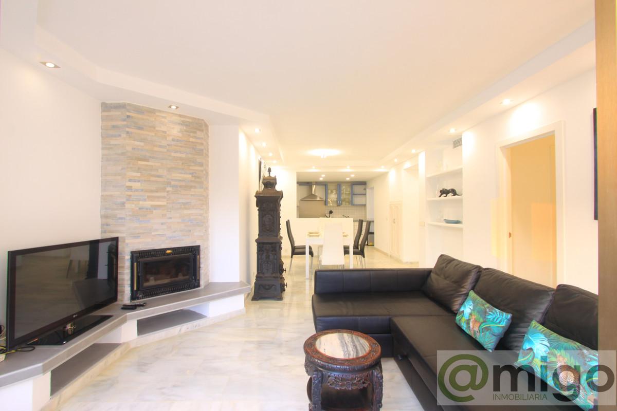 For sale of penthouse in Marbella