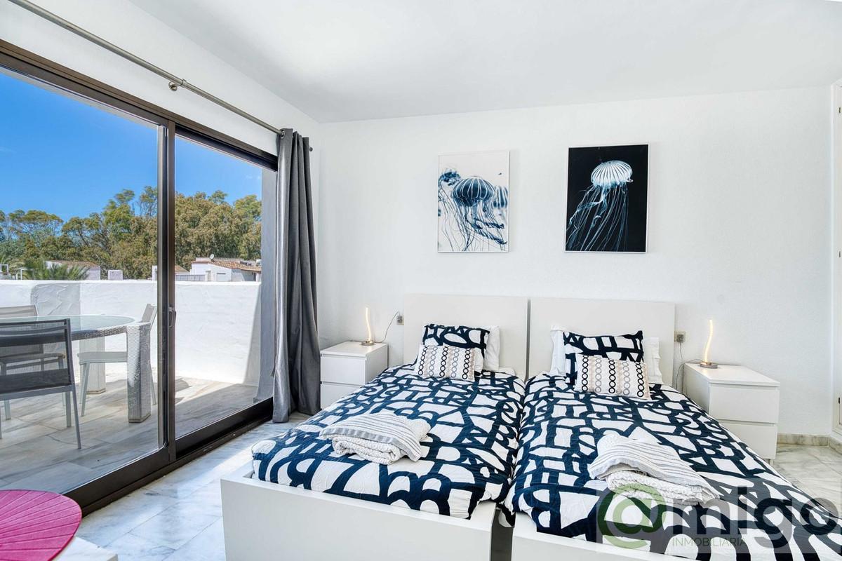 For sale of penthouse in Marbella