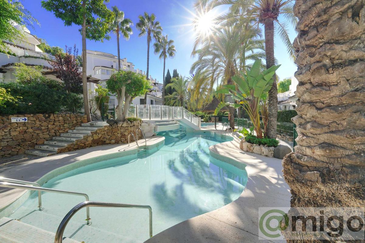 For sale of penthouse in Marbella