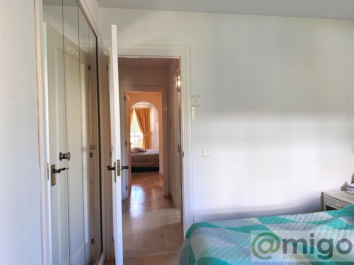 For sale of penthouse in Calahonda