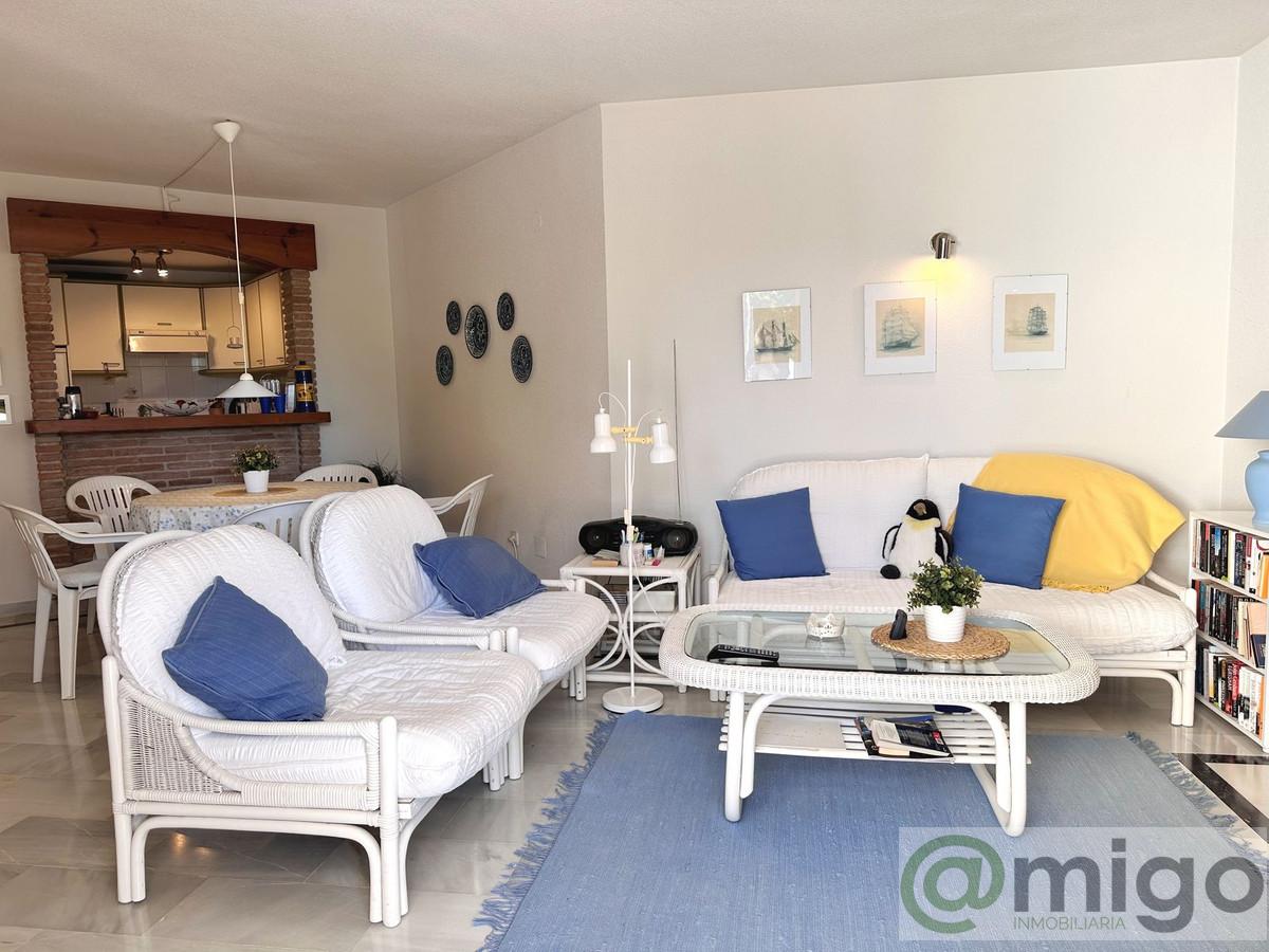 For sale of penthouse in Calahonda