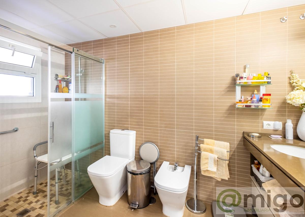 For sale of villa in Fuengirola