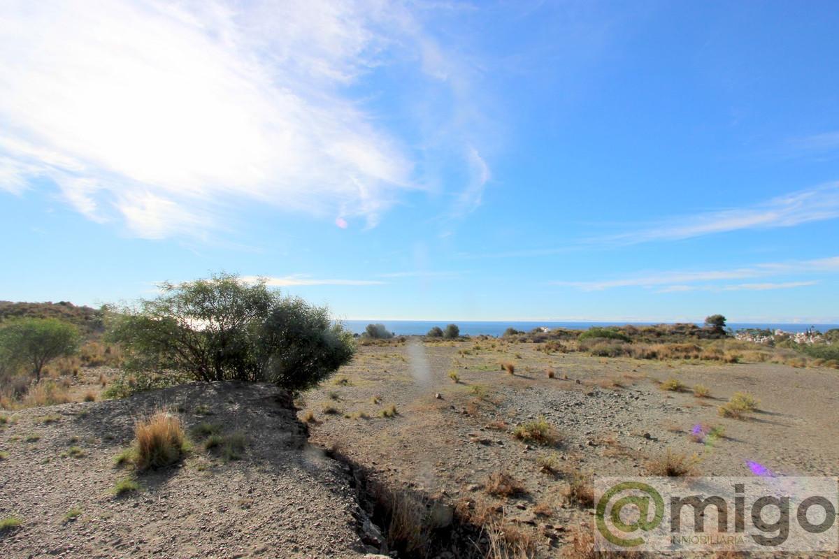 Venta de terreno en Calahonda