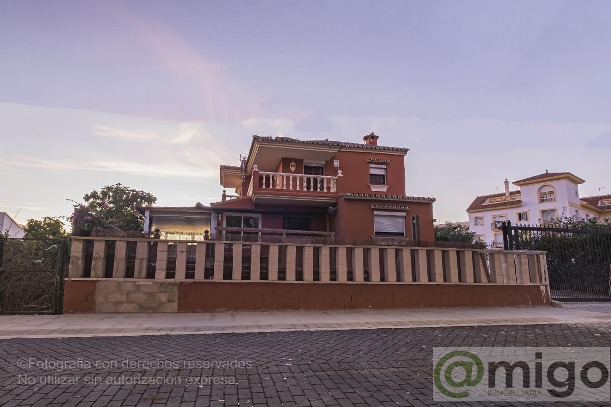 For sale of villa in Marbella
