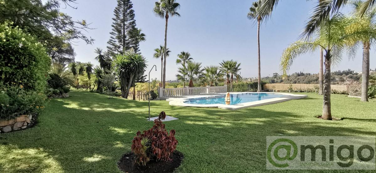 Venta de villa en Estepona