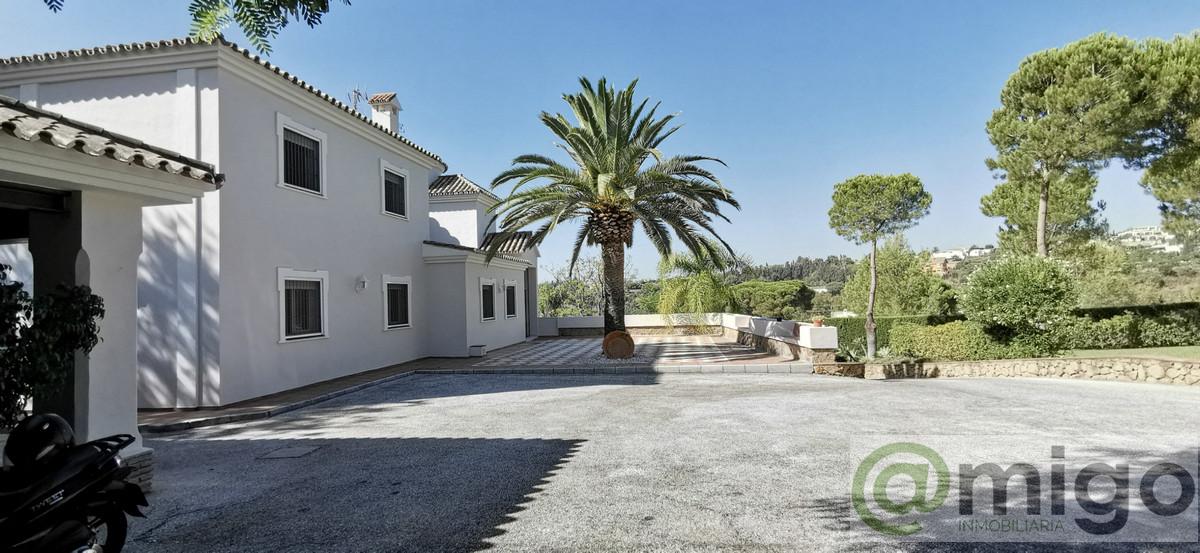 Venta de villa en Estepona