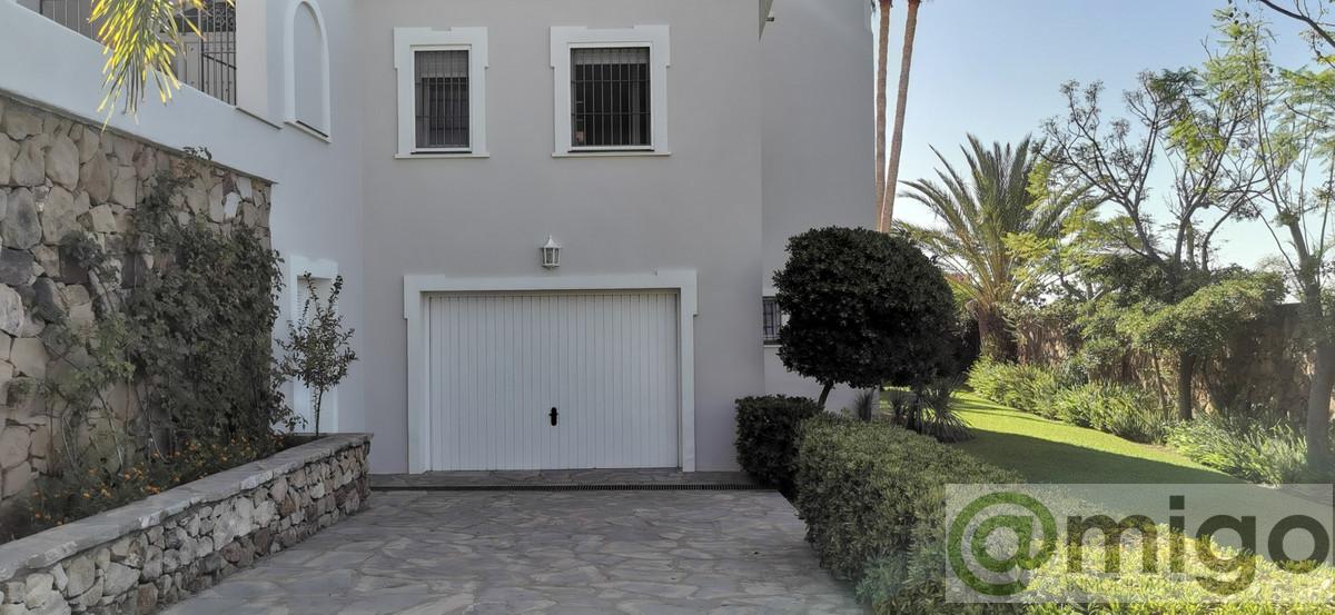 Venta de villa en Estepona