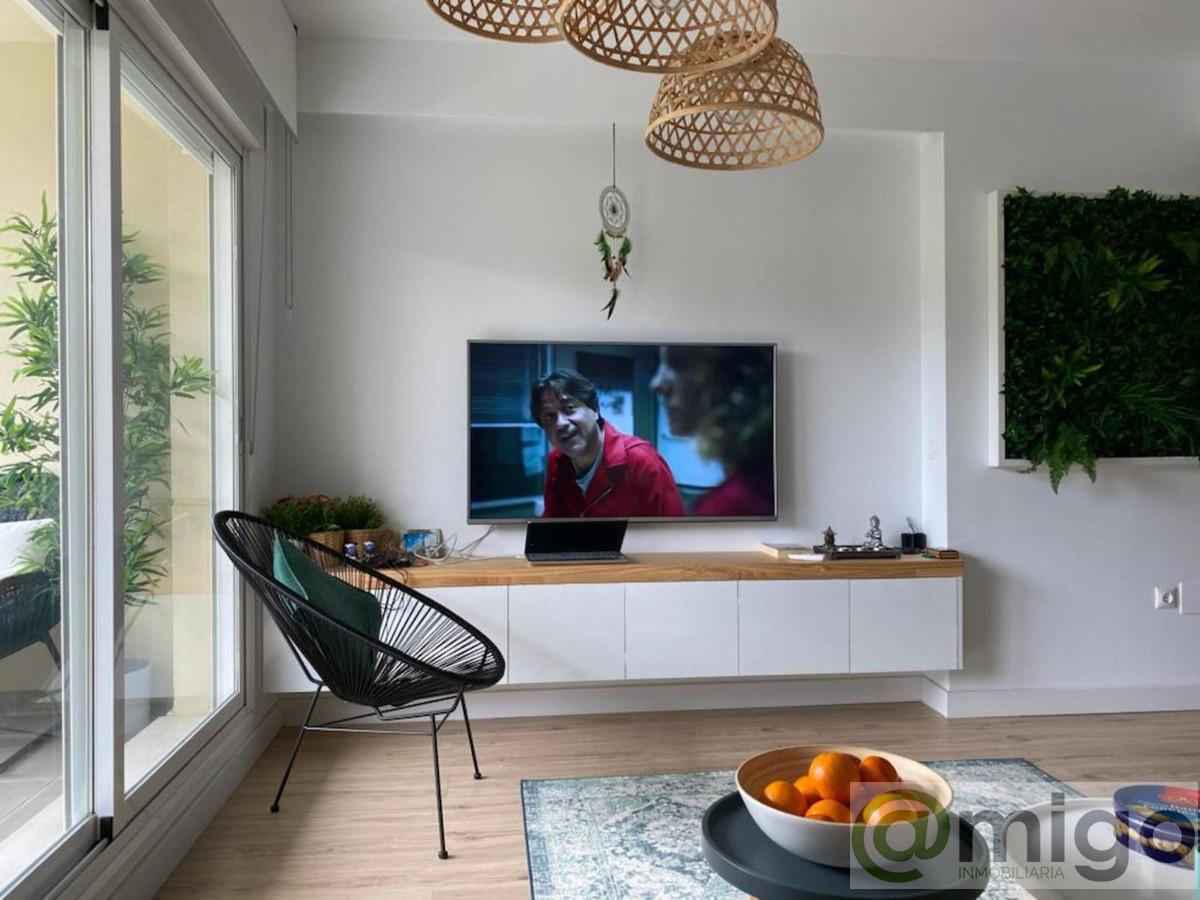 For sale of apartment in Calahonda