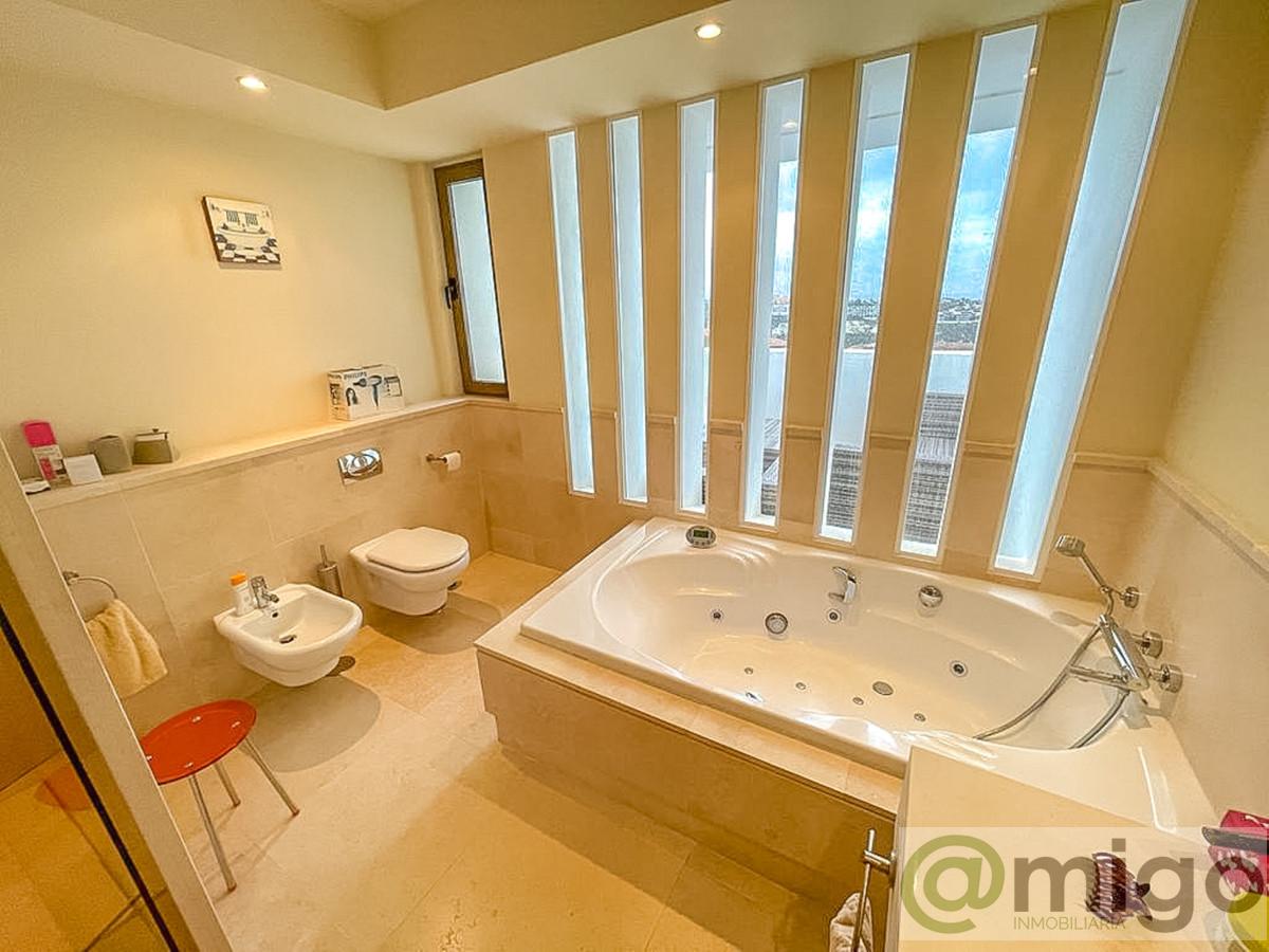 For sale of penthouse in Los Flamingos