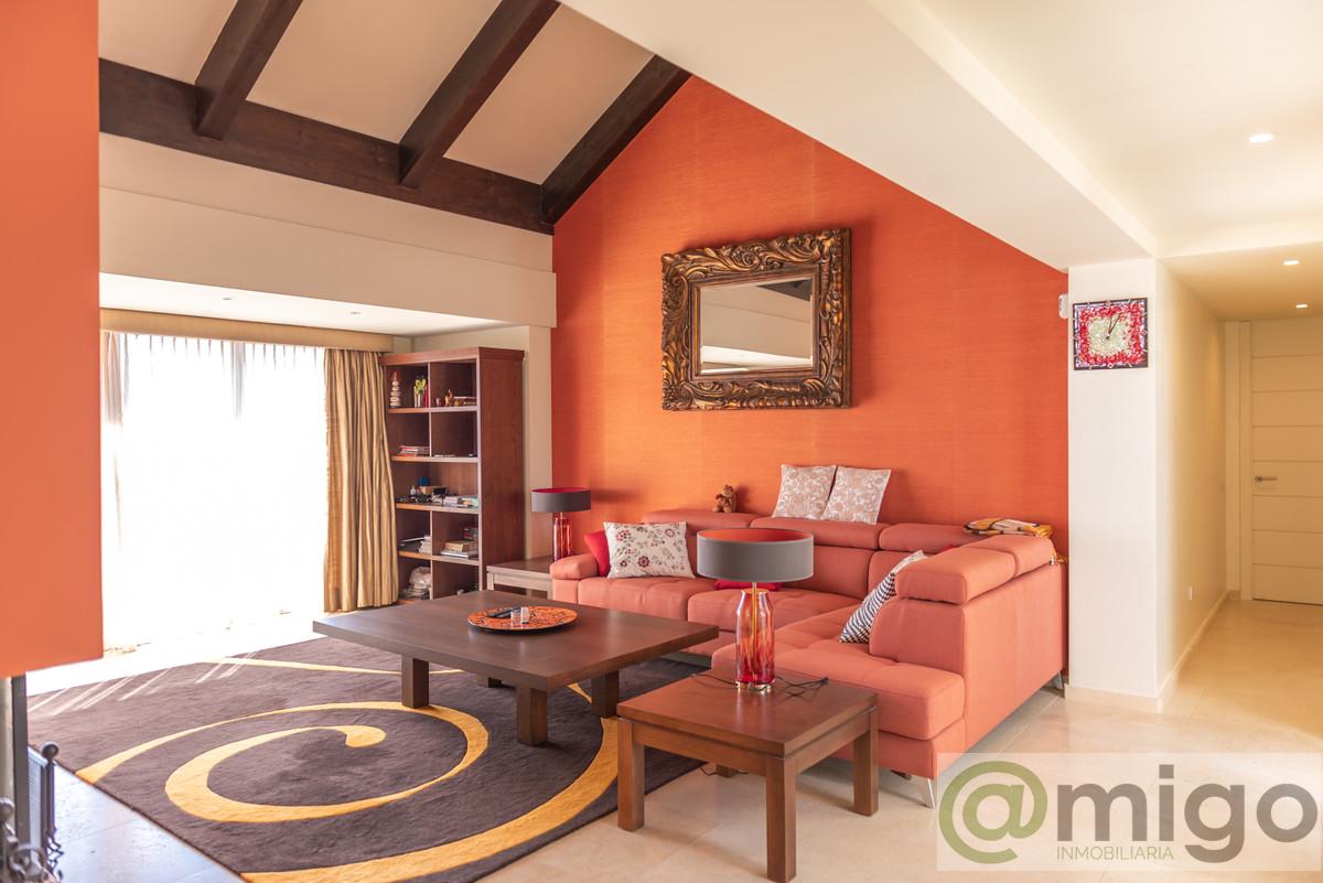 For sale of penthouse in Los Flamingos