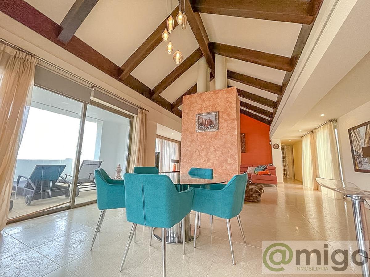 For sale of penthouse in Los Flamingos