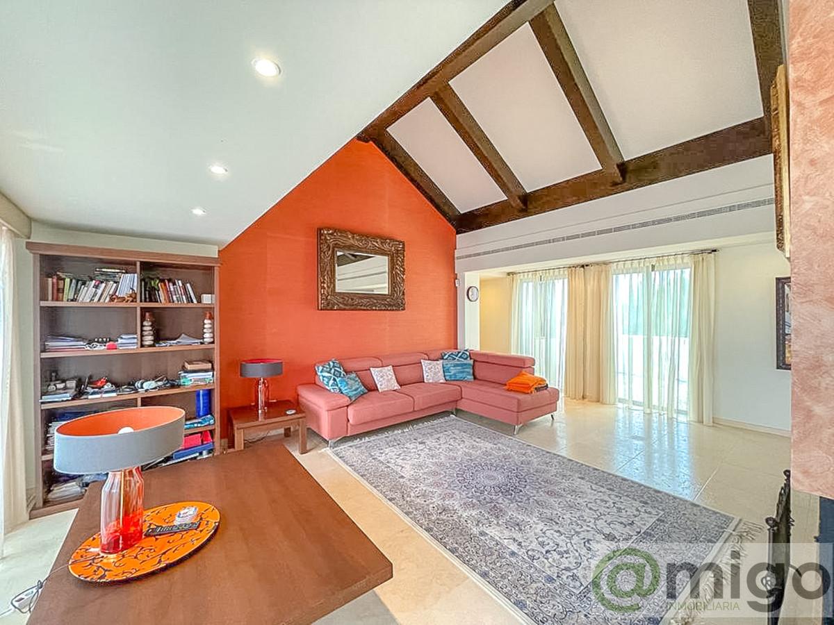 For sale of penthouse in Los Flamingos