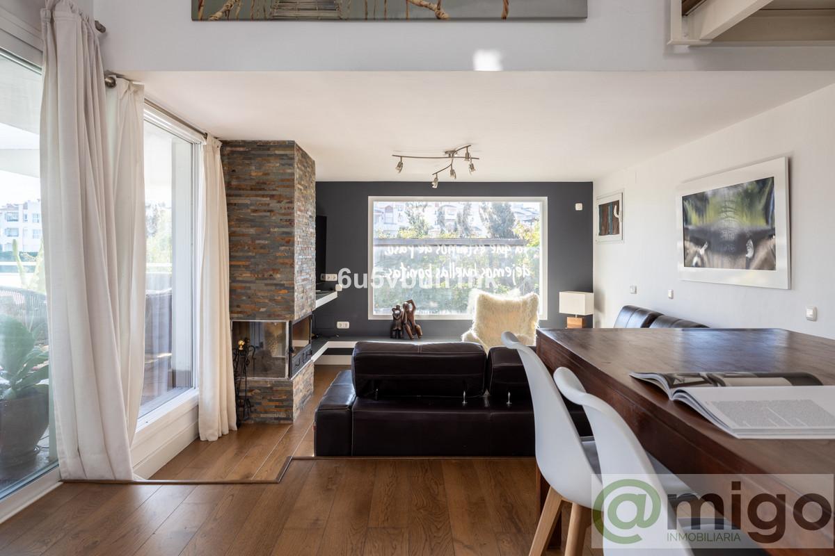 For sale of villa in Cerros del Aguila