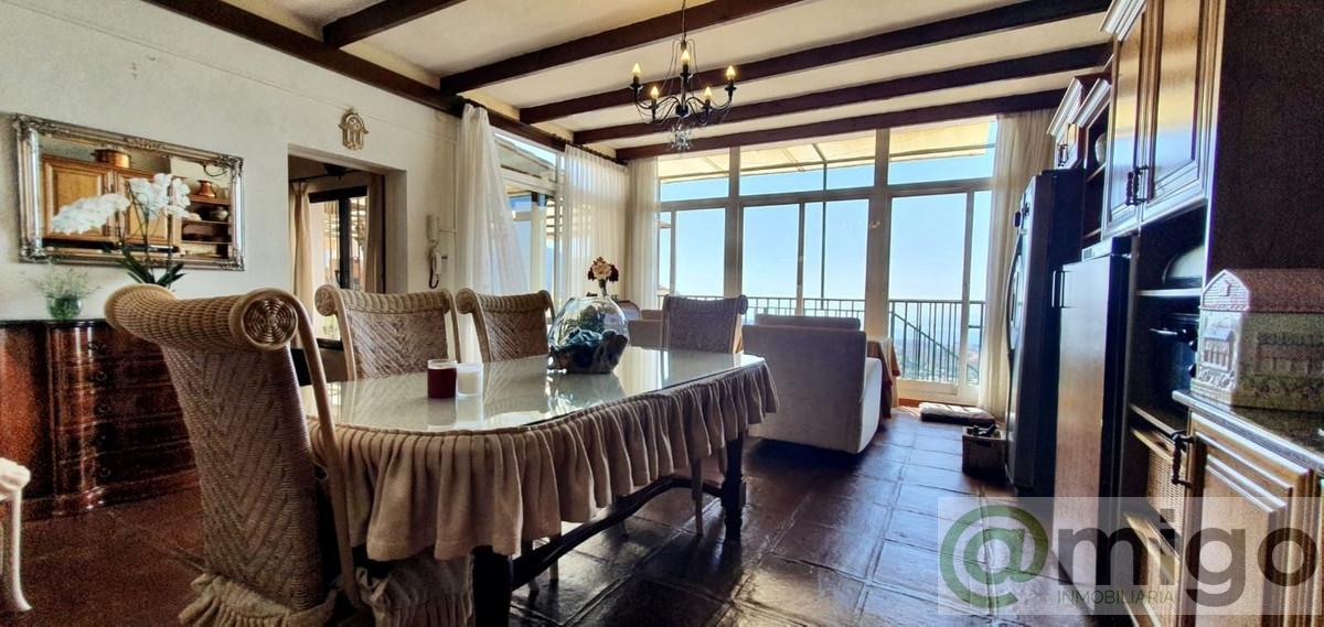 For sale of villa in Mijas