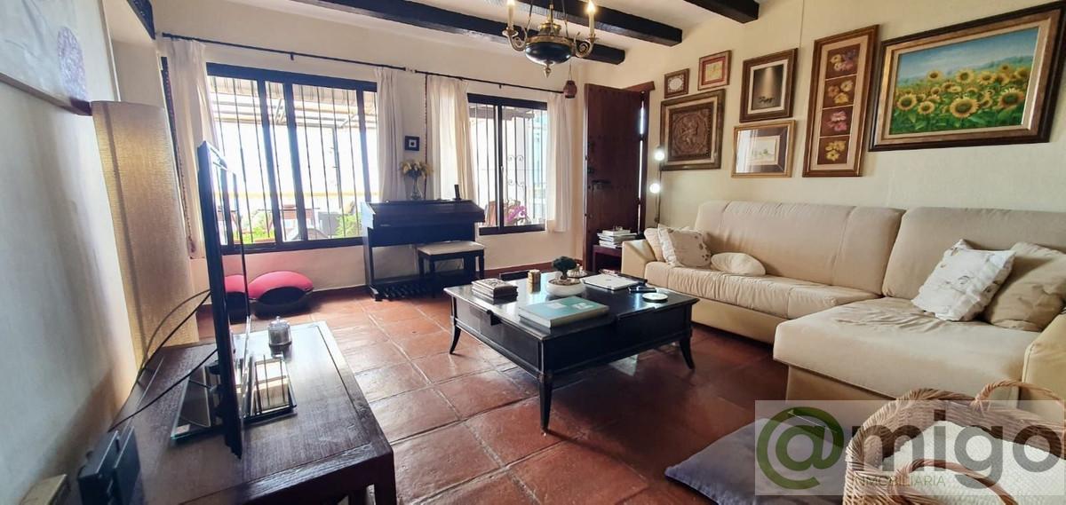 For sale of villa in Mijas