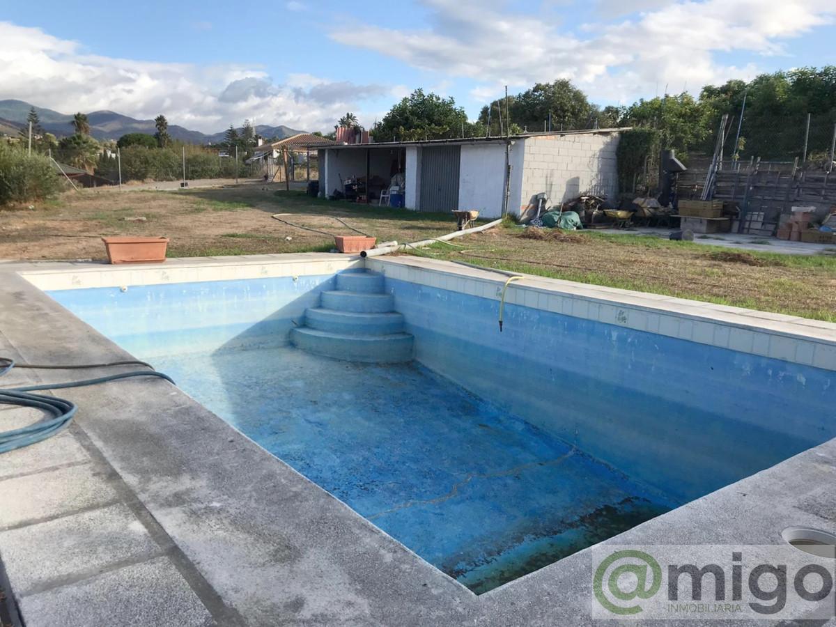 For sale of land in Estepona