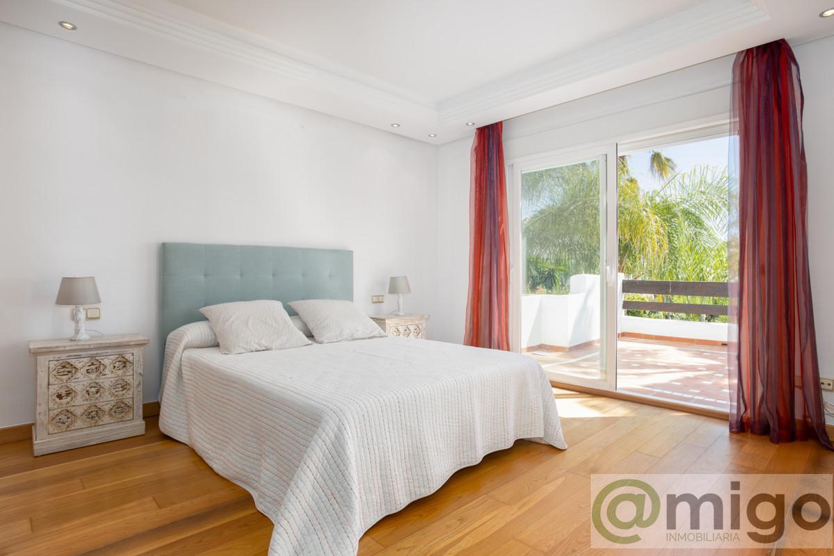 Venta de villa en Estepona