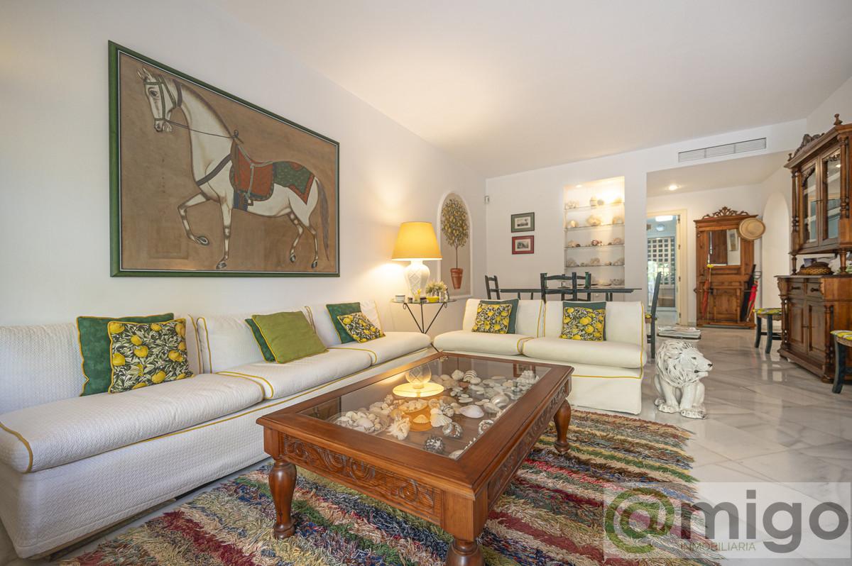 For sale of apartment in Marbella