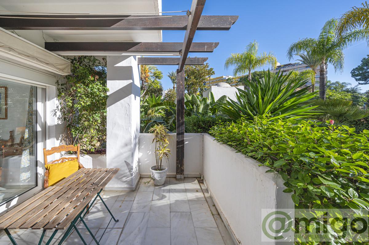 For sale of apartment in Marbella