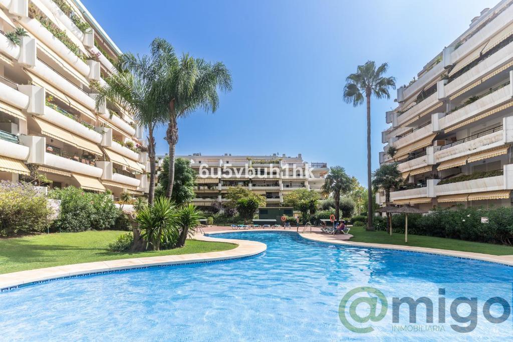 For sale of apartment in Marbella