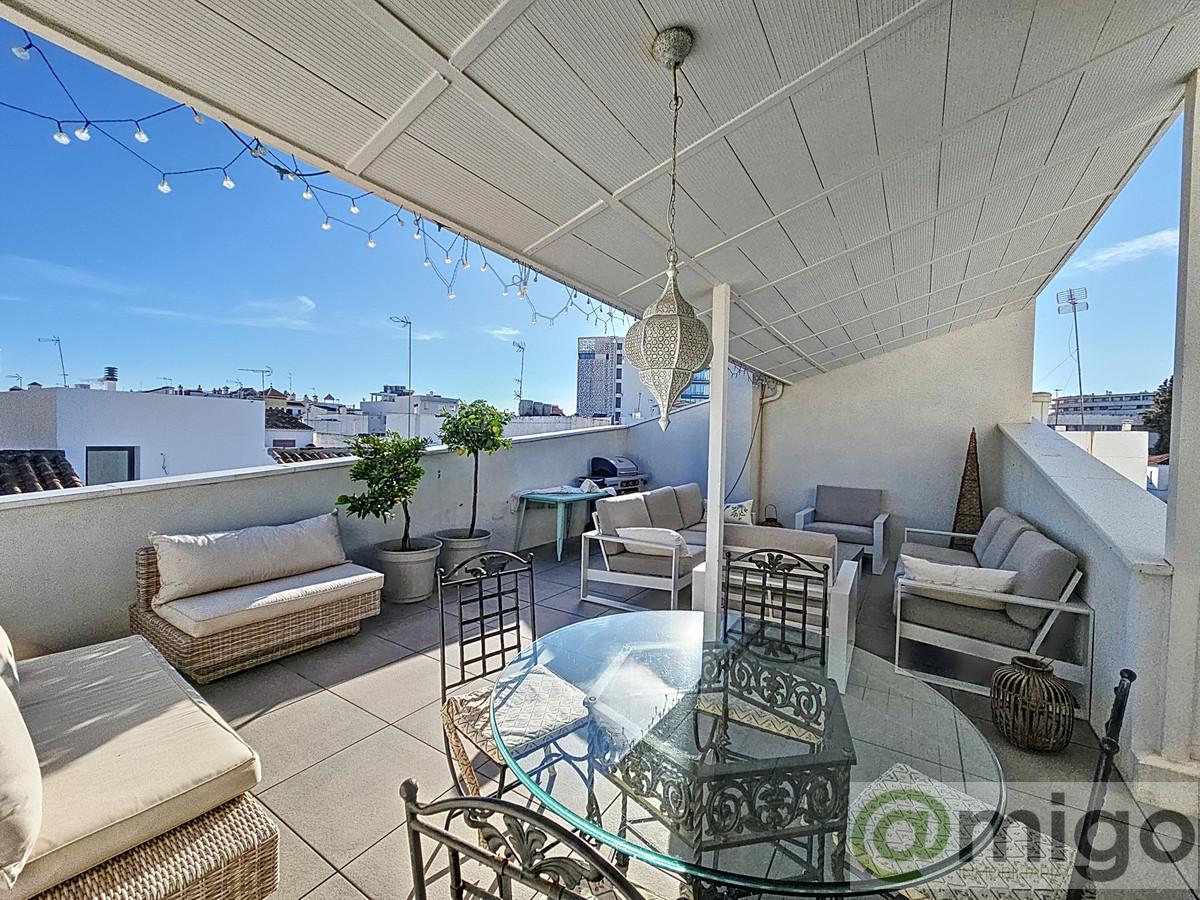 Venta de villa en Estepona