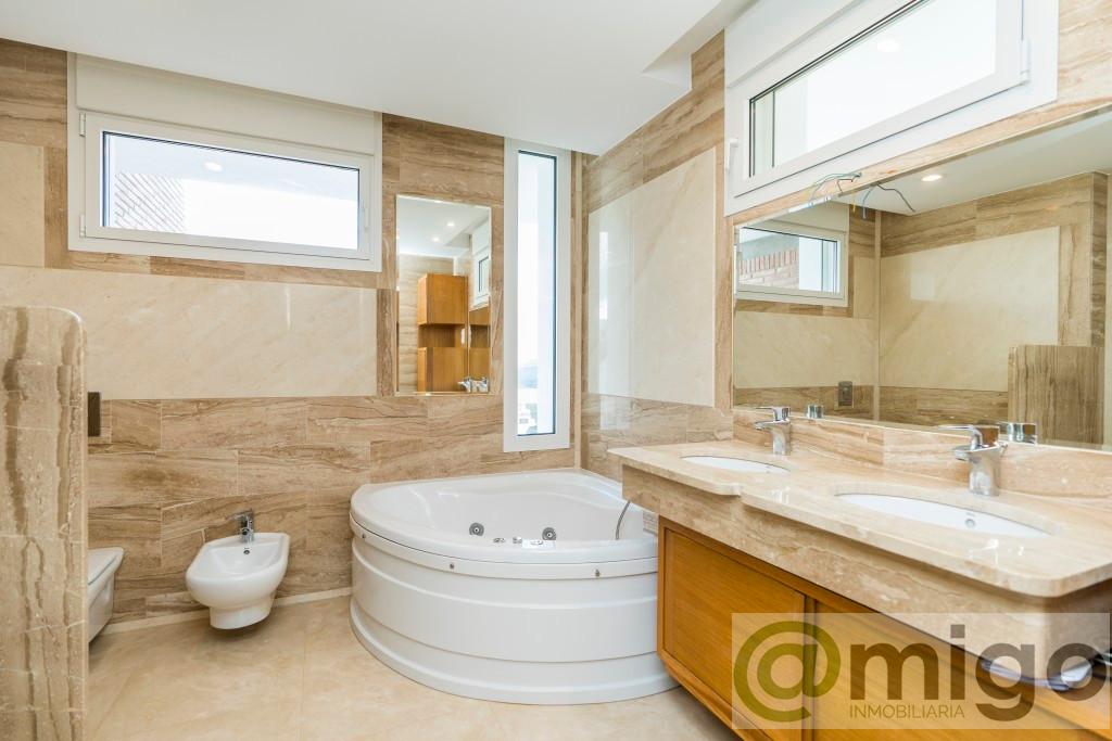 For sale of villa in Marbella