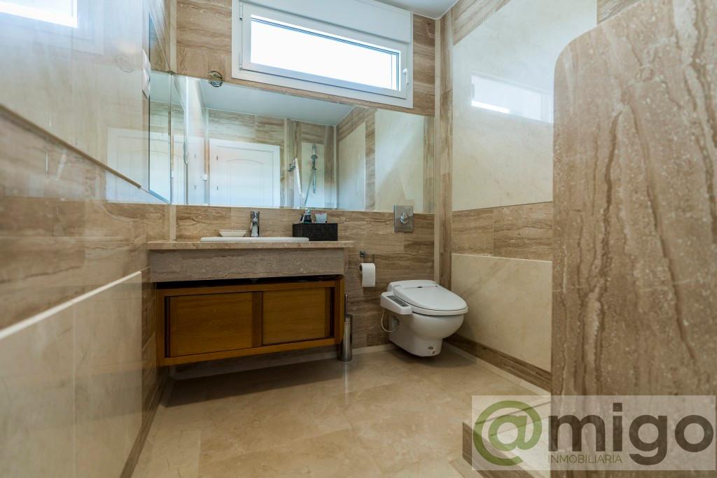 For sale of villa in Marbella