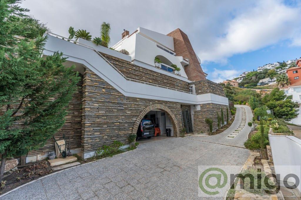 For sale of villa in Marbella