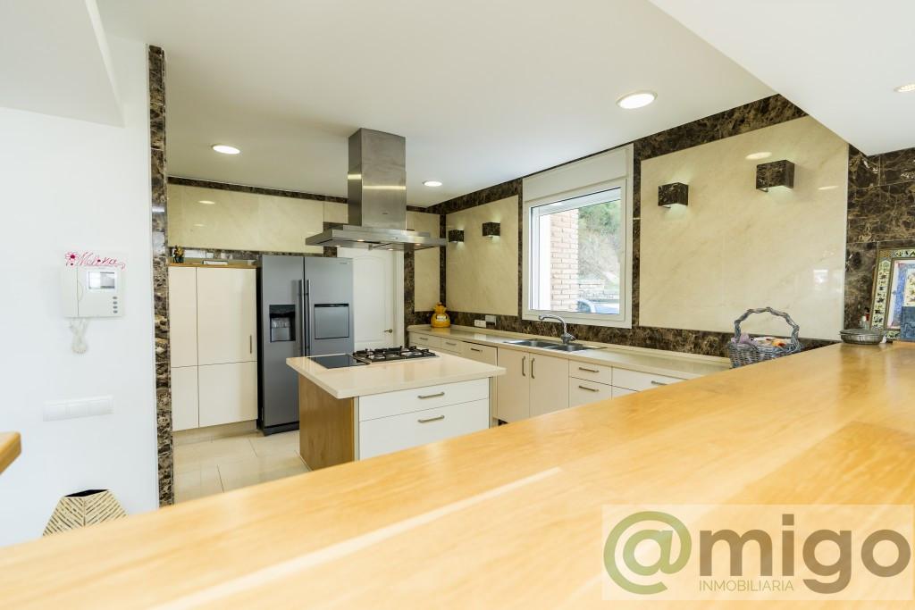 For sale of villa in Marbella