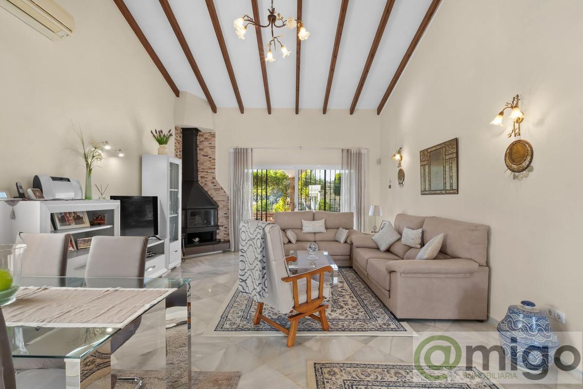 Venta de villa en Calahonda