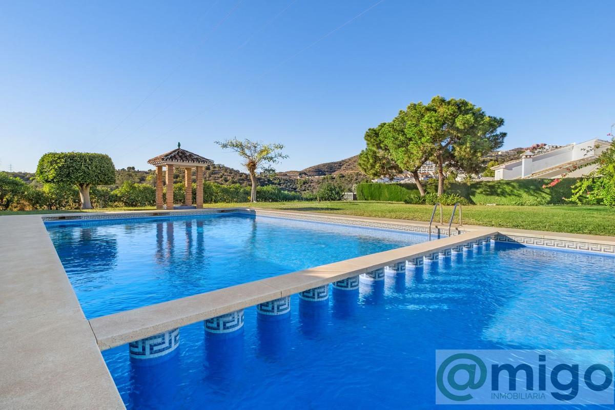 Venta de villa en Calahonda