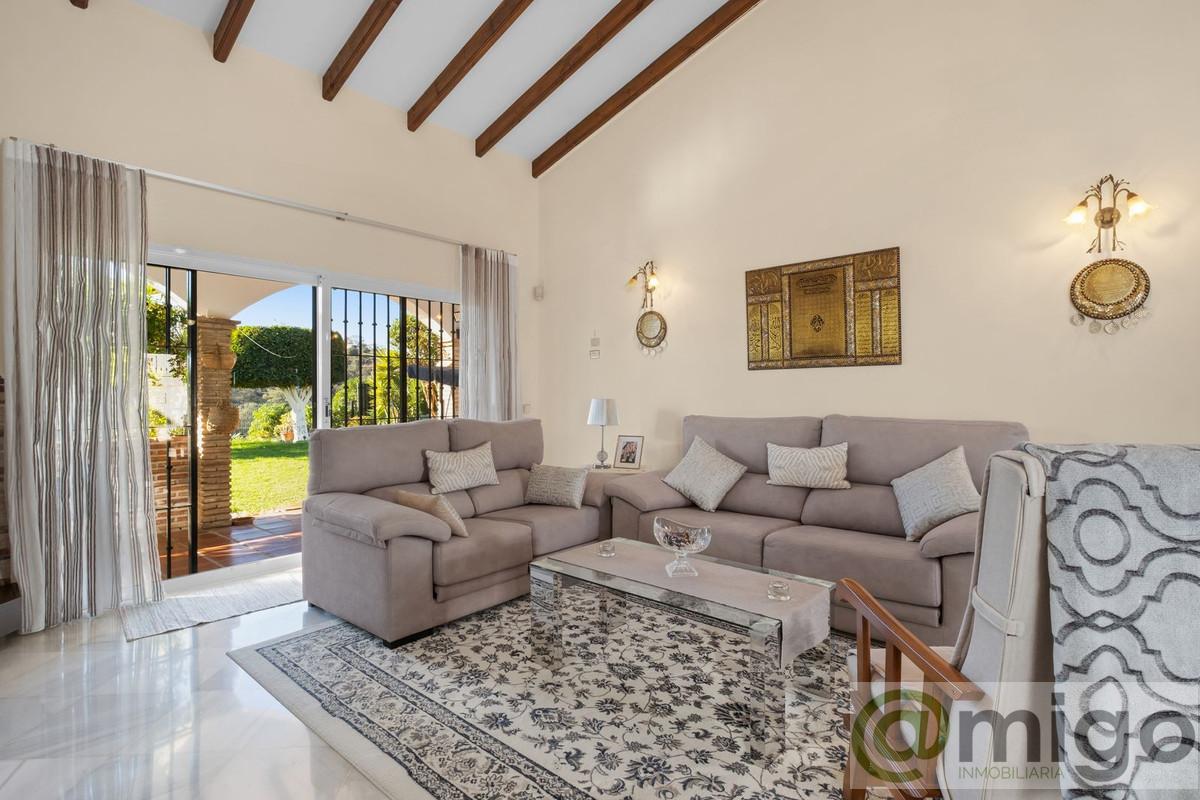 Venta de villa en Calahonda