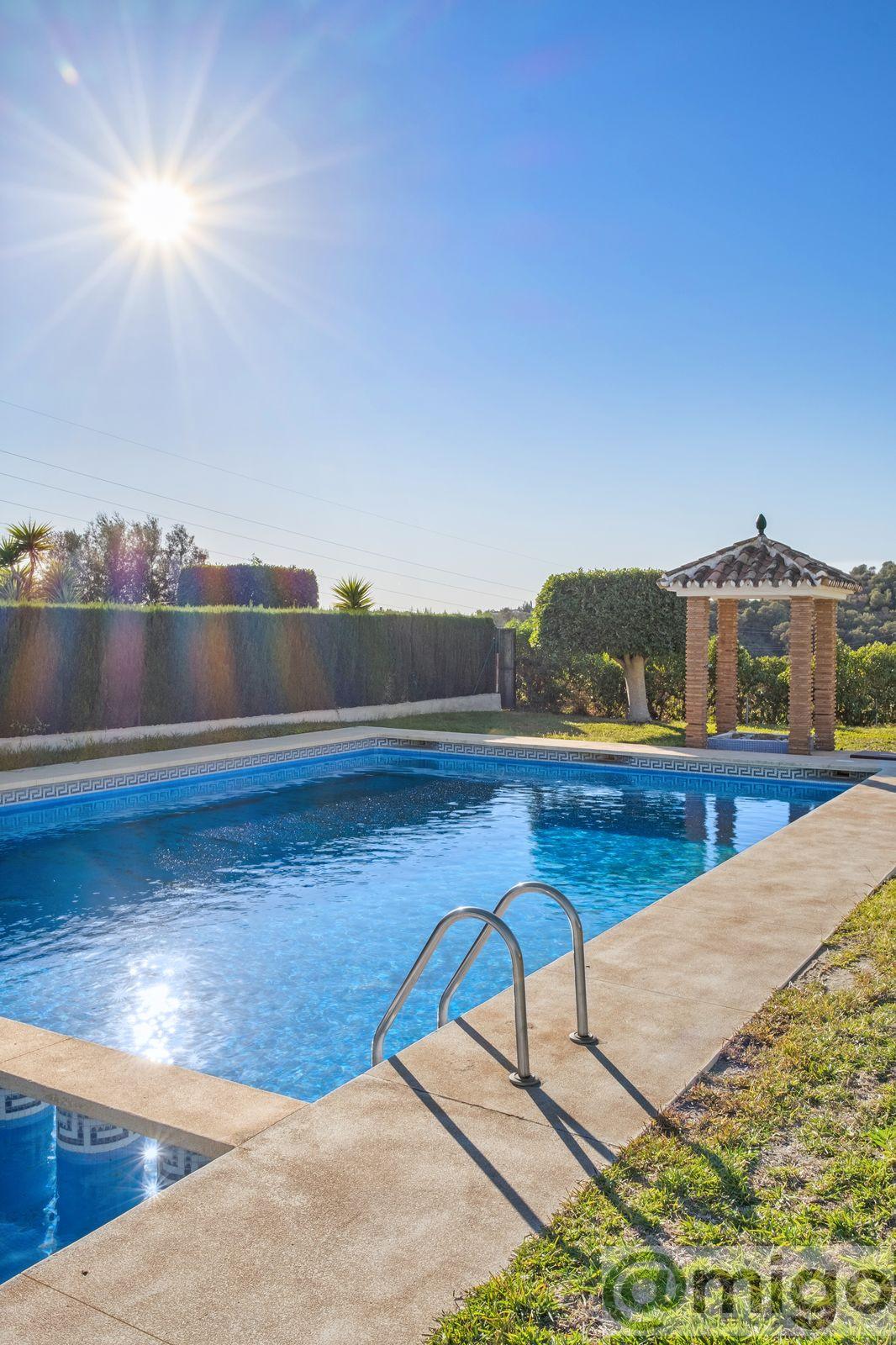 Venta de villa en Calahonda