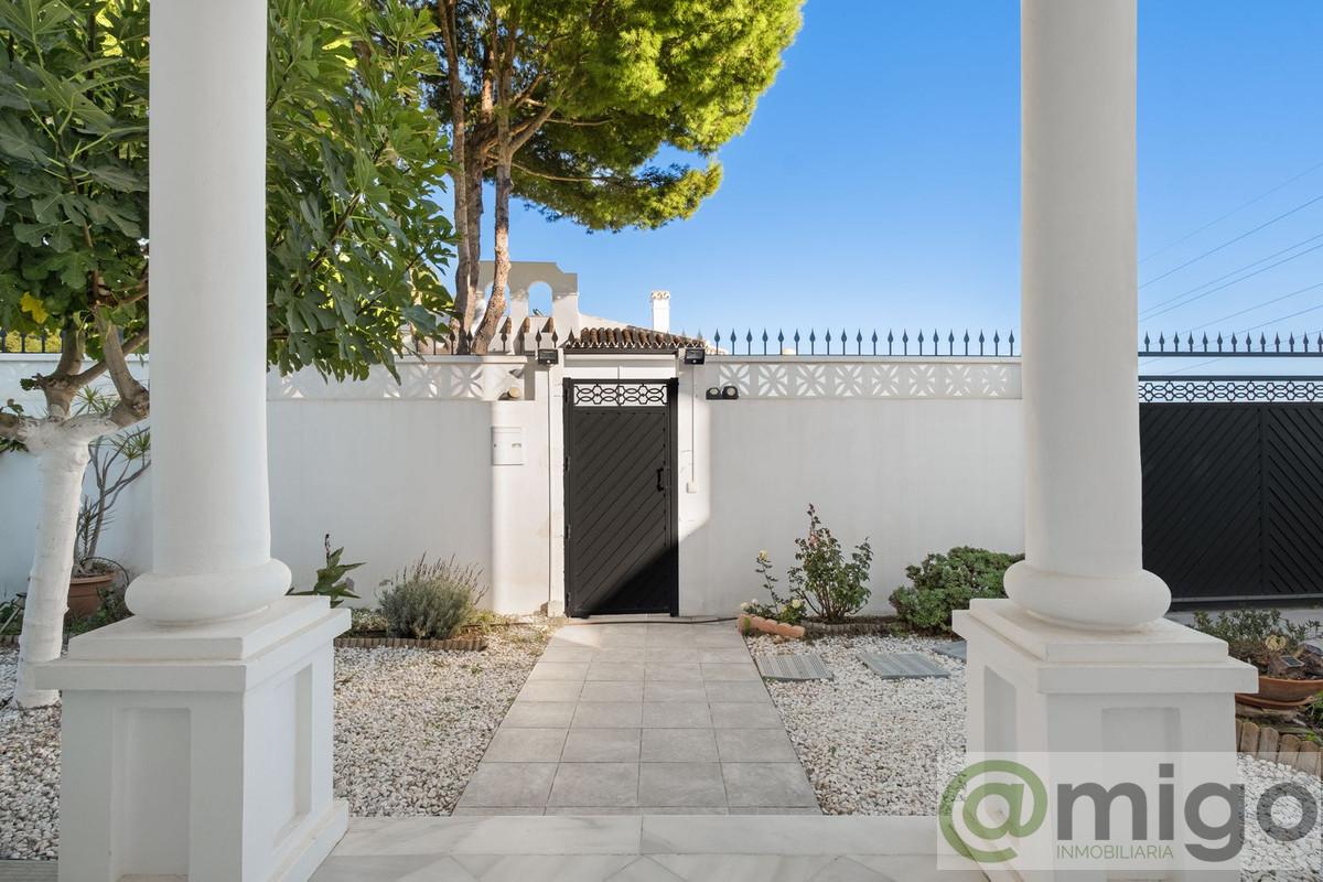 Venta de villa en Calahonda