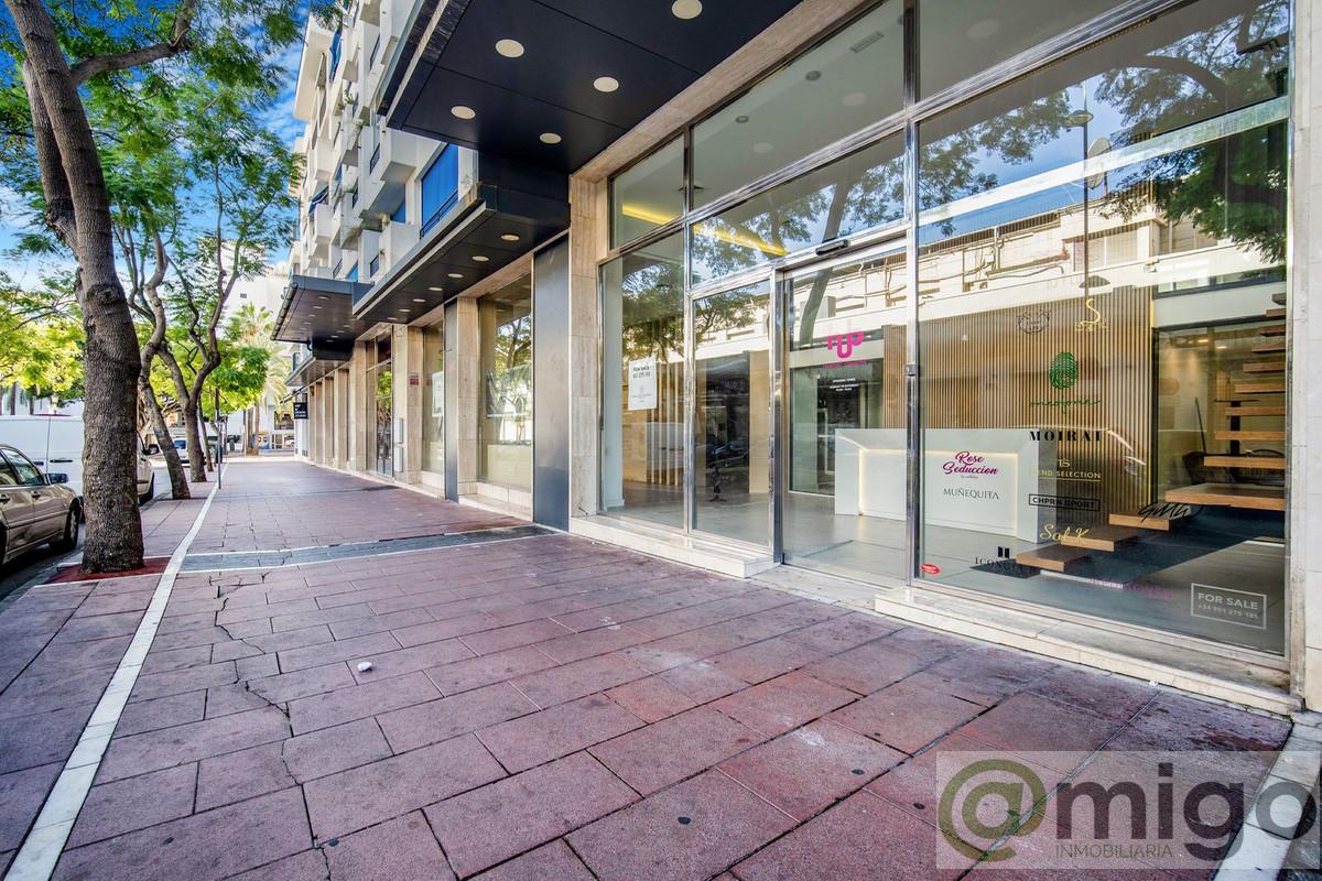 Venta de local en Marbella