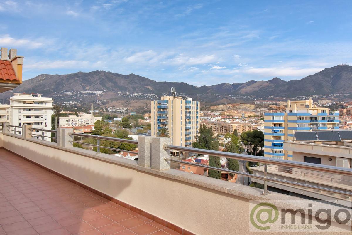 For sale of penthouse in Fuengirola