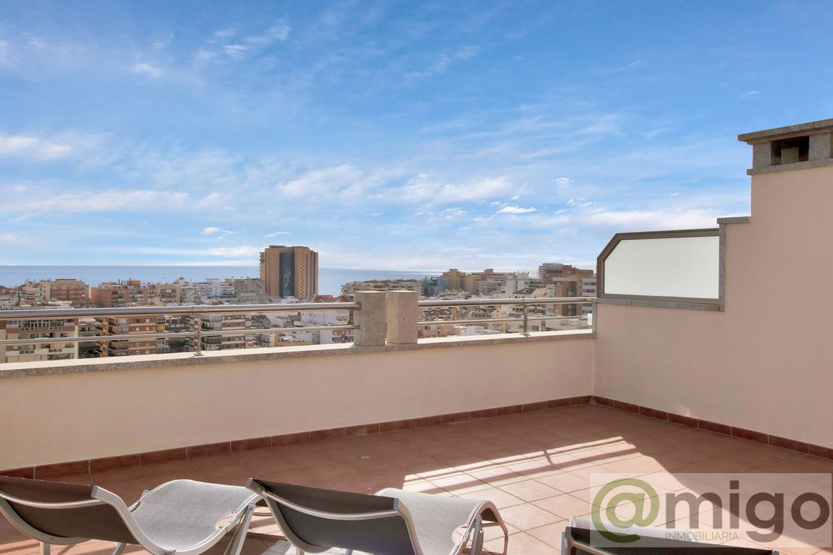 For sale of penthouse in Fuengirola
