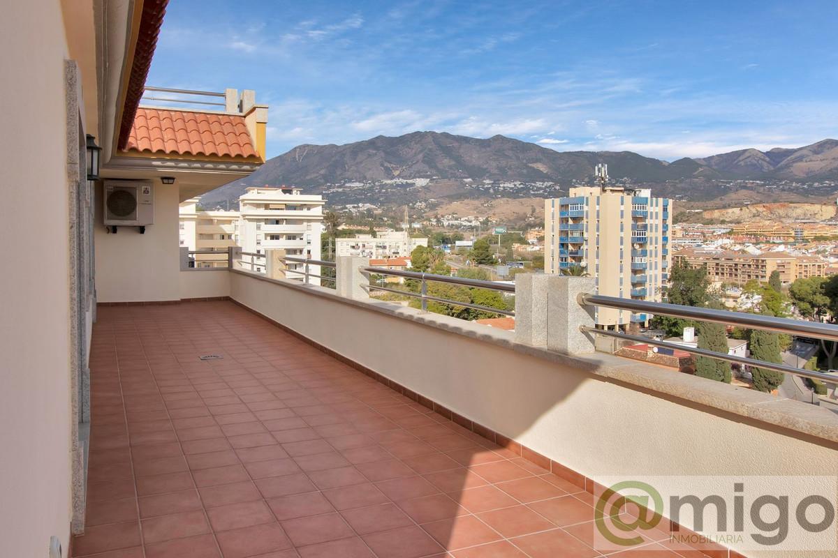 For sale of penthouse in Fuengirola
